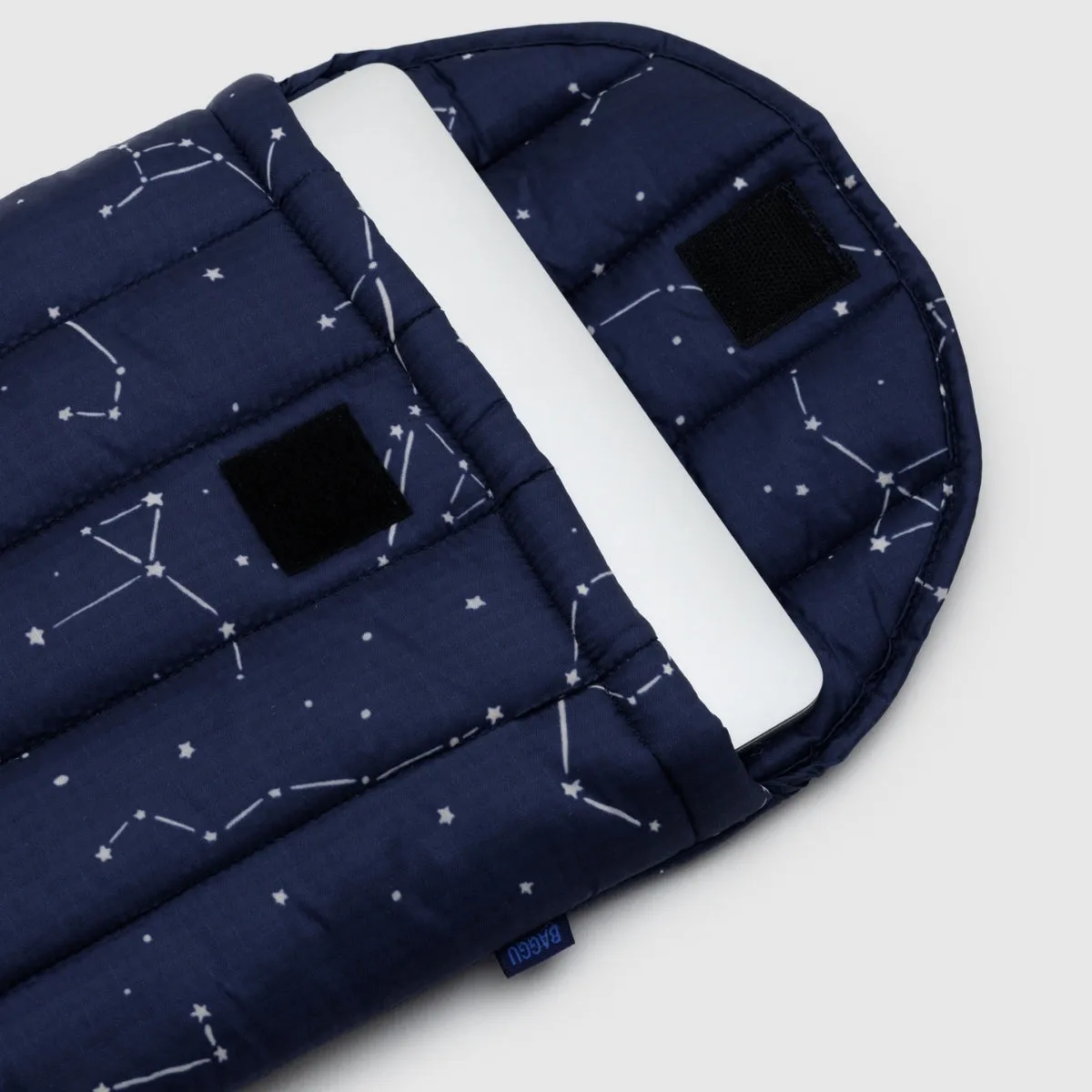 Baggu Puffy Laptop Sleeve 13"/14" in Constellation Midnight