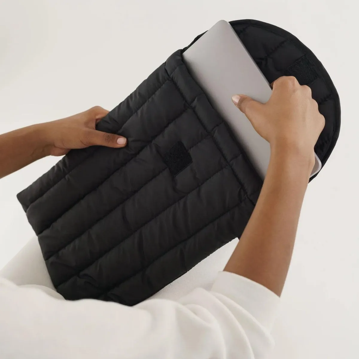Baggu Puffy Laptop Sleeve 16" in Black